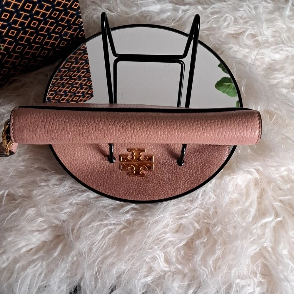 Tory Burch Britten Wallet Wristlet